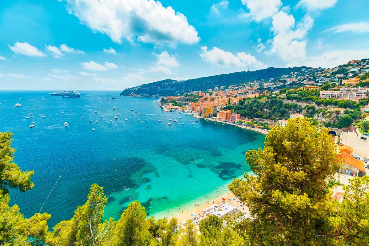 Кто может получить вид на жительство во Франции